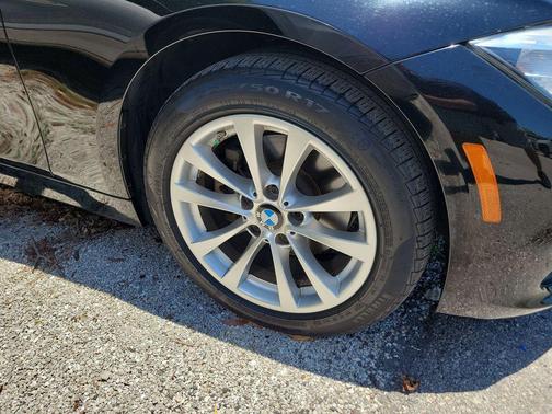 Jet Black 2016 BMW 320 i