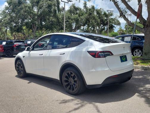 2023 Tesla Model Y Long Range Dual Motor All-Wheel Drive