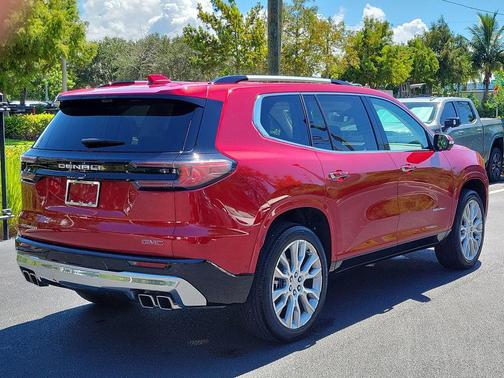 2024 GMC Acadia Denali