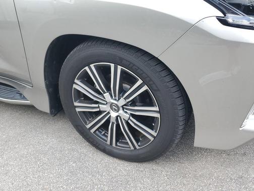 2019 Lexus LX 570 Base