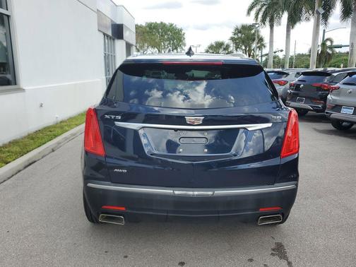Dark Adriatic Blue Metallic 2017 Cadillac XT5 Luxury