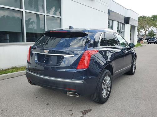 Dark Adriatic Blue Metallic 2017 Cadillac XT5 Luxury