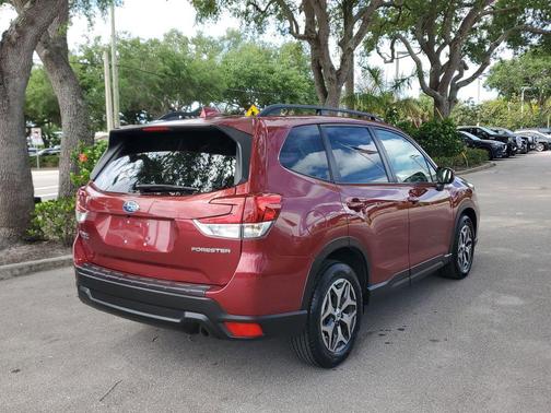 Crimson Red Pearl 2021 Subaru Forester Premium