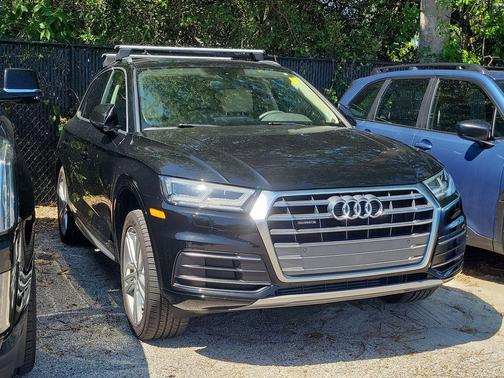 Mythos Black Metallic 2019 Audi Q5 2.0T Premium Plus