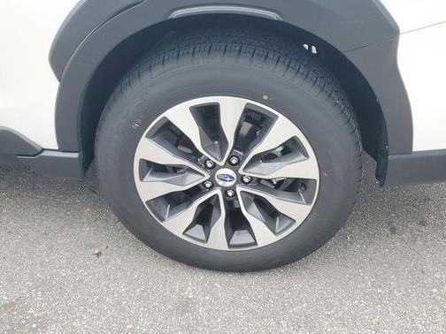 2025 Subaru Outback Limited XT