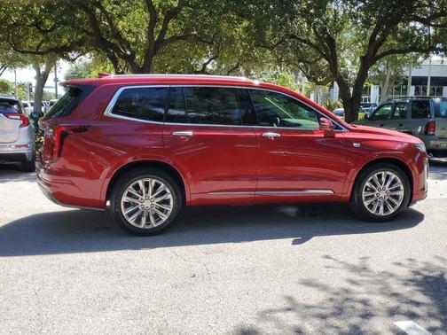 2024 Cadillac XT6 Premium Luxury FWD