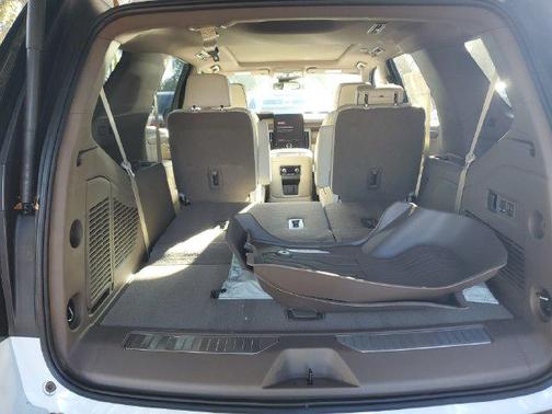 Summit White 2026 GMC Yukon Denali