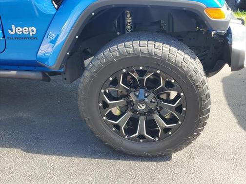2022 Jeep Gladiator Overland