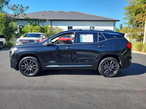 2022 GMC Terrain Denali