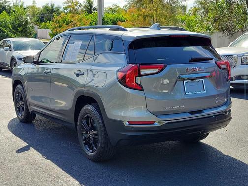 2023 GMC Terrain AWD AT4