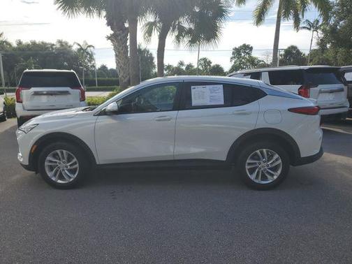 Summit White 2024 Buick Envista Preferred FWD