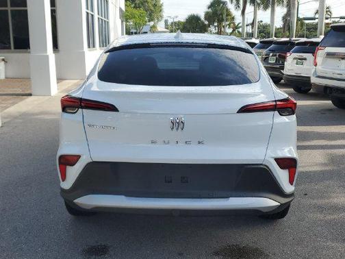 Summit White 2024 Buick Envista Preferred FWD