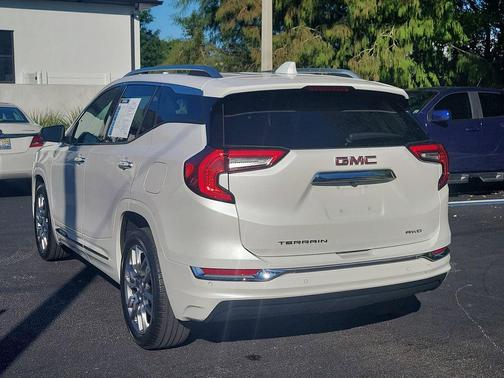 2022 GMC Terrain Denali