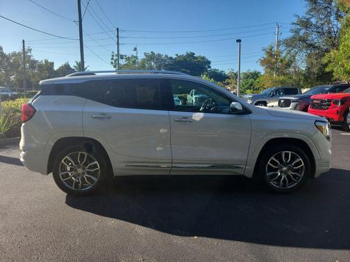 2022 GMC Terrain Denali