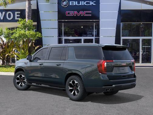 Midnight Pine 2026 GMC Yukon XL 4WD AT4