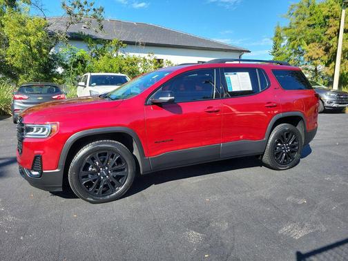 2023 GMC Acadia FWD SLT