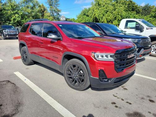 2023 GMC Acadia FWD SLT