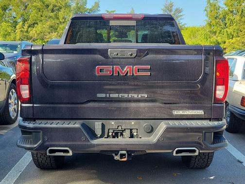 2022 GMC Sierra 1500 Elevation