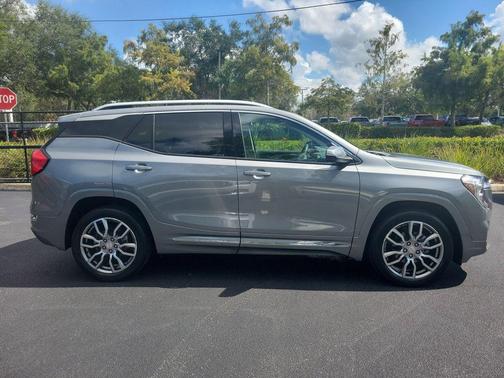 2023 GMC Terrain Denali