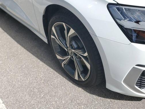 Glacier White Metallic 2022 Audi A3 Premium