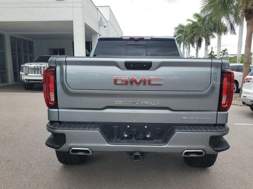 Sterling Metallic 2023 GMC Sierra 1500 Denali