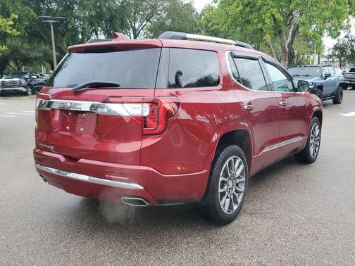 2020 GMC Acadia Denali