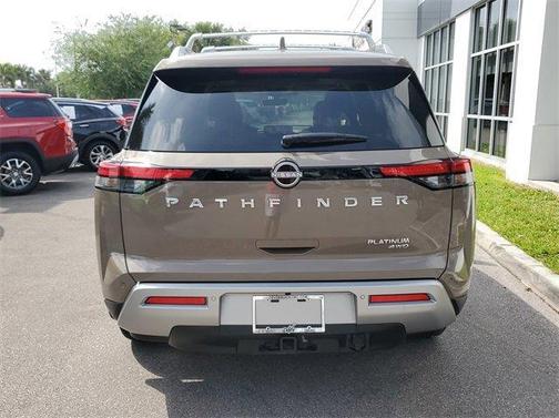 2024 Nissan Pathfinder Platinum 4WD