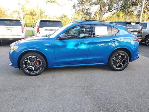 2023 Alfa Romeo Stelvio Veloce AWD