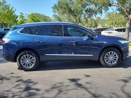 2024 Buick Enclave Essence FWD