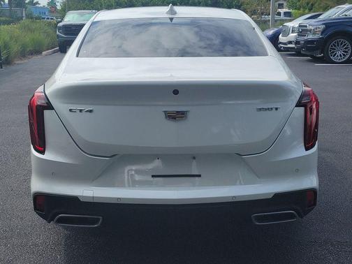 2022 Cadillac CT4 Luxury