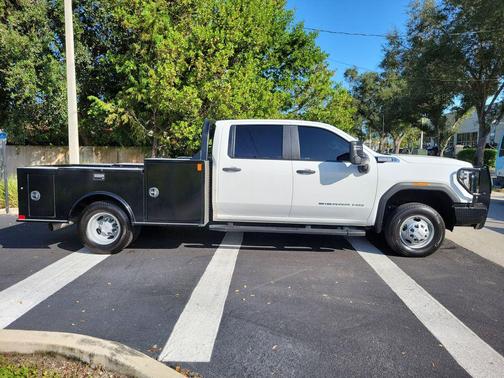 2024 GMC Sierra 3500 Base
