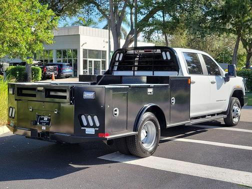 2024 GMC Sierra 3500 Base