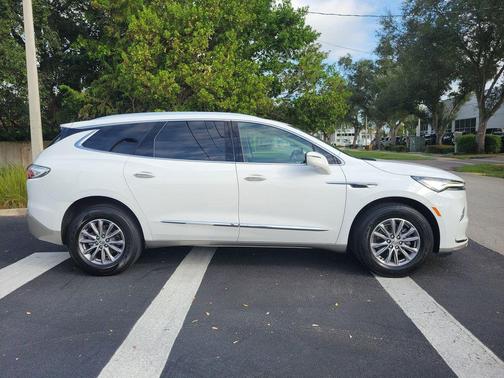 2023 Buick Enclave Premium FWD