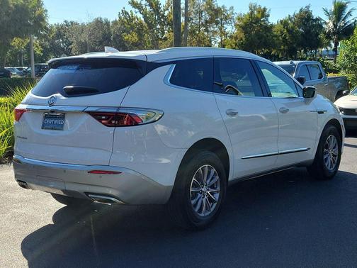 2023 Buick Enclave Essence FWD
