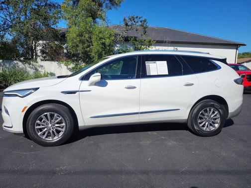 2023 Buick Enclave Essence FWD