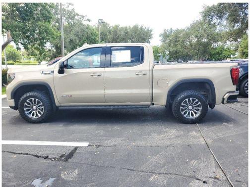 2022 GMC Sierra 1500 AT4