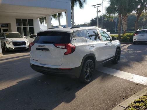 Summit White 2023 GMC Terrain SLE