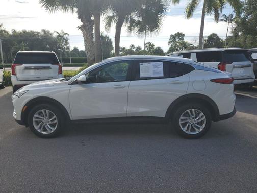 Summit White 2024 Buick Envista Preferred FWD