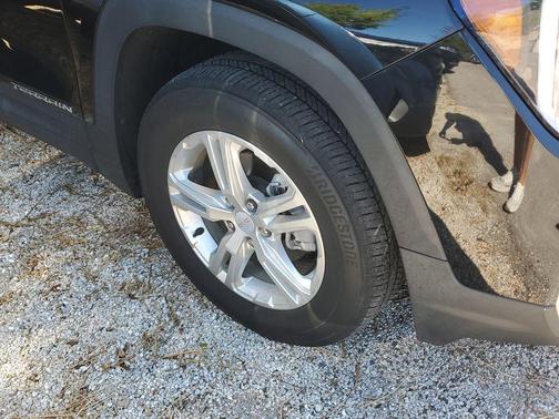 Ebony Twilight Metallic 2022 GMC Terrain SLE