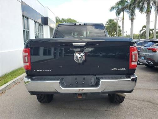 2019 RAM 2500 Limited Crew Cab 4x4 6'4' Box