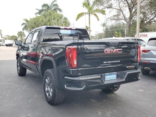 2025 GMC Sierra 1500 AT4X