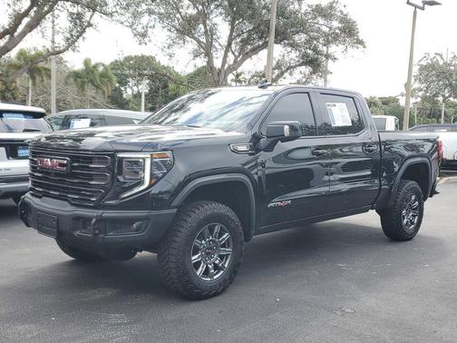 2025 GMC Sierra 1500 AT4X