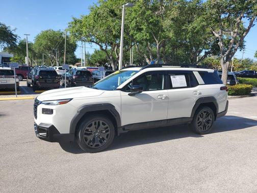 Crystal White Pearl 2026 Subaru Outback Limited XT