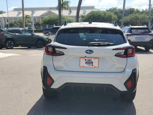 Crystal White Pearl 2025 Subaru Crosstrek Limited