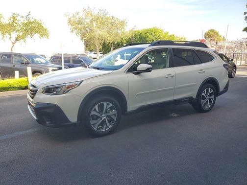 Crystal White Pearl 2020 Subaru Outback Limited