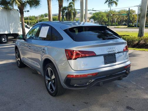 Florett Silver Metallic 2023 Audi Q5 45 S line Premium Plus