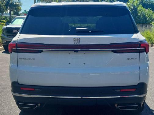 2025 Buick Enclave Preferred FWD