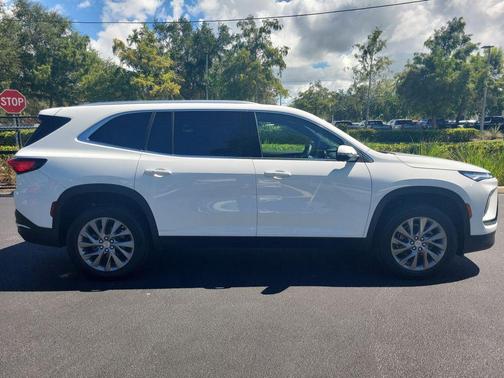2025 Buick Enclave Preferred FWD