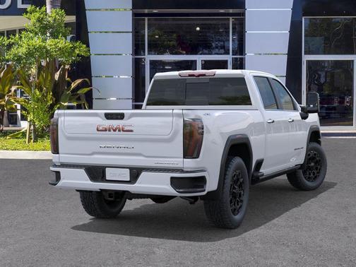 GLACIER WHITE T 2026 GMC Sierra 2500 Denali Ultimate