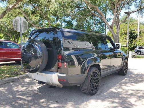 Santorini Black Metallic 2023 Land Rover Defender 130 SE